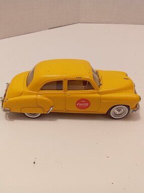 Solido 1:43 Vintage Yellow Coca-Cola 1950 Chevrolet Sedan